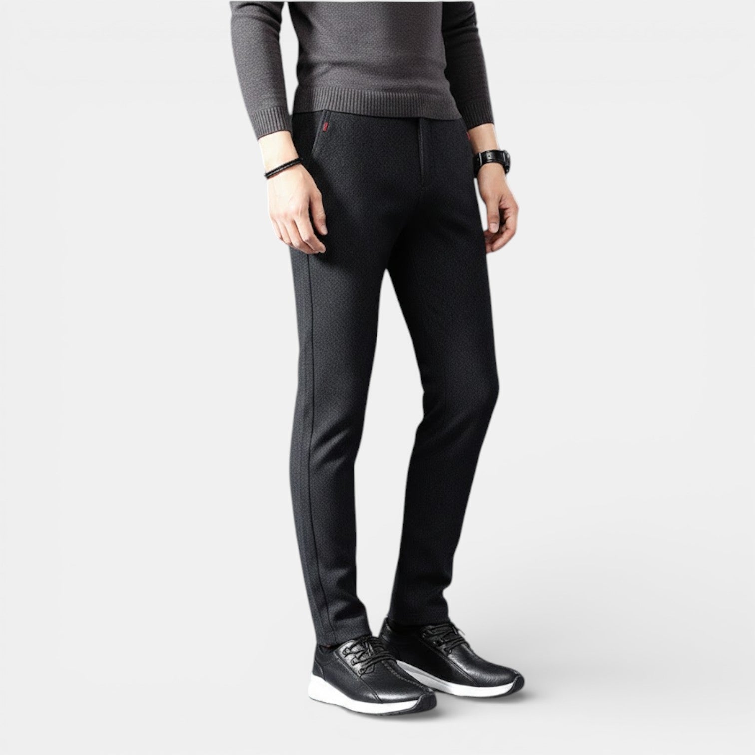 MATZ 軽量テーパード・パンツ