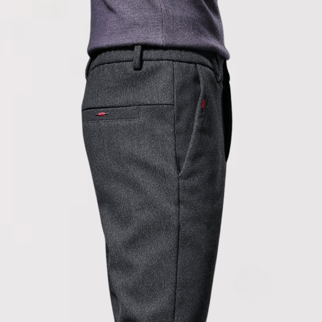 MATZ 軽量テーパード・パンツ