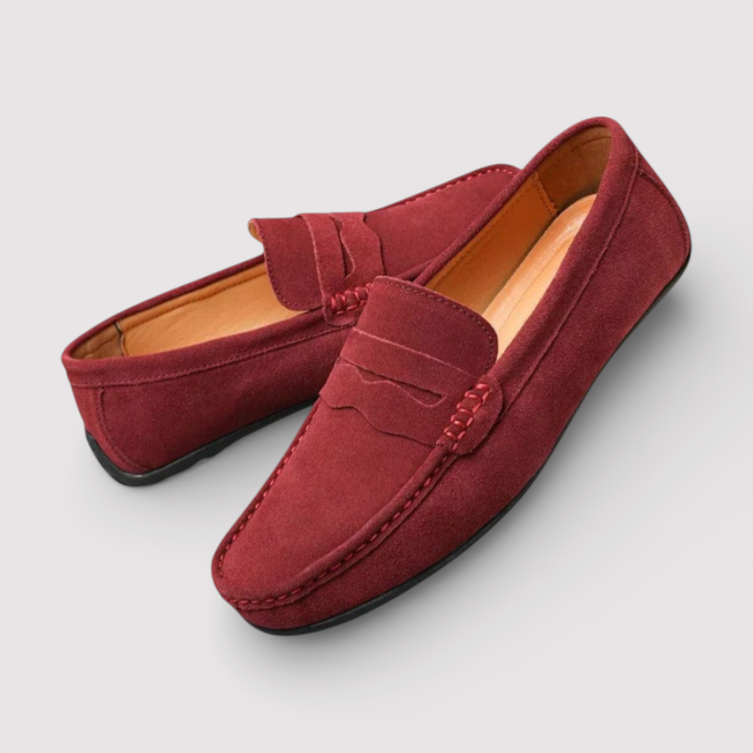 ラグジュアリーで快適なローファー