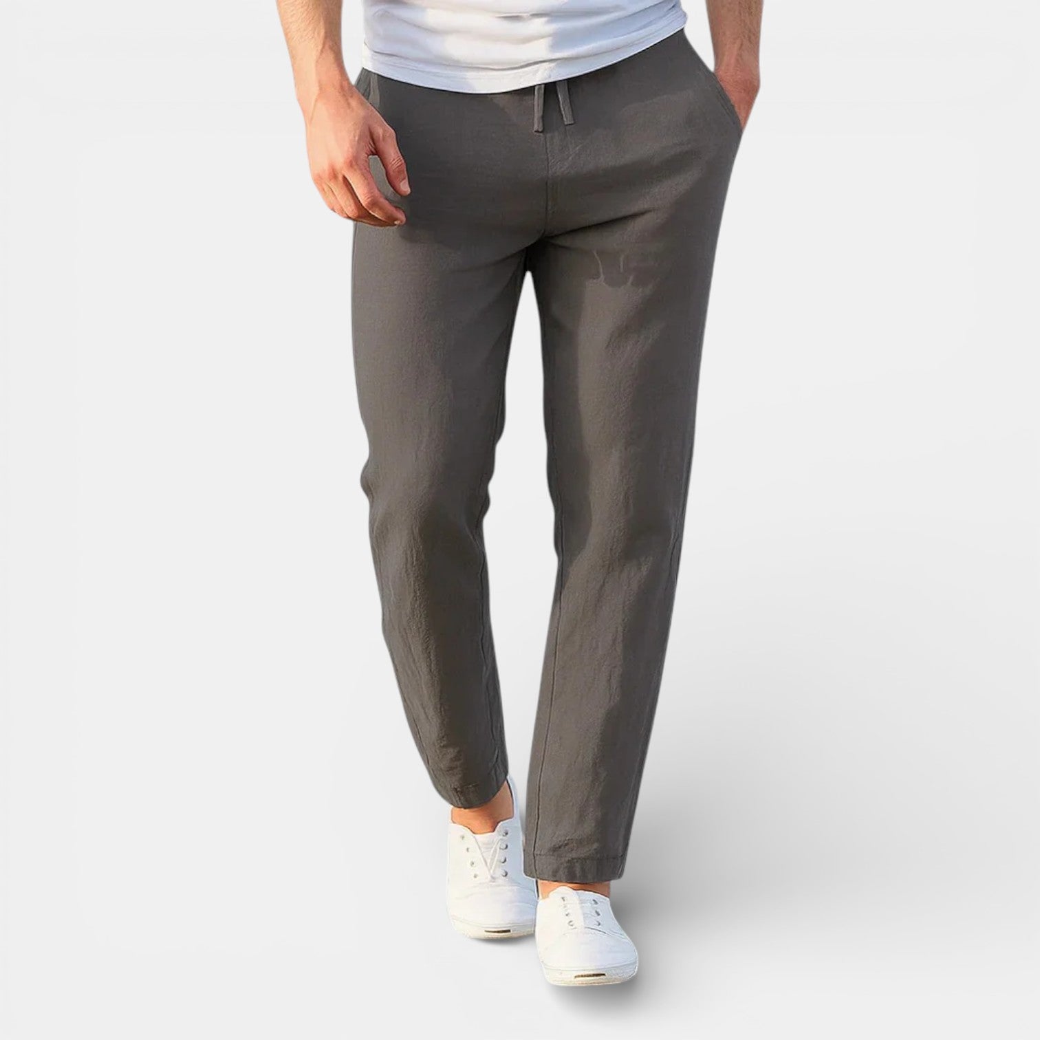 ARON 通気性テーパードパンツ