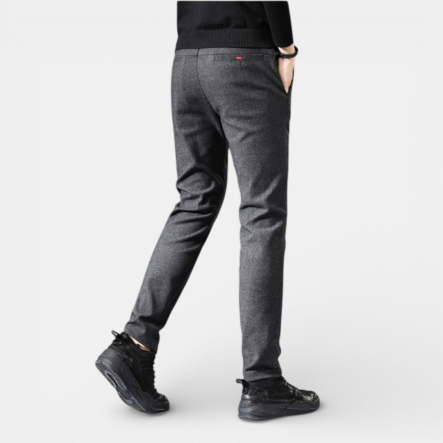 MATZ 軽量テーパード・パンツ